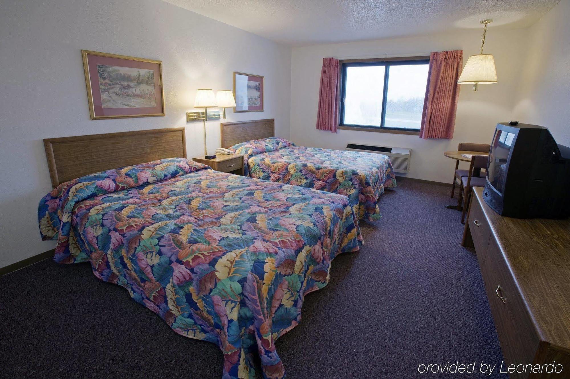 Americas Quality Inn & Suites - Finlayson Buitenkant foto
